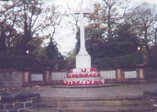 GRADE II RUNCORN CENOTAPH