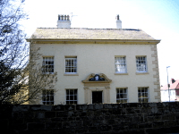 GRADE II HOLLY BANK HOUSE