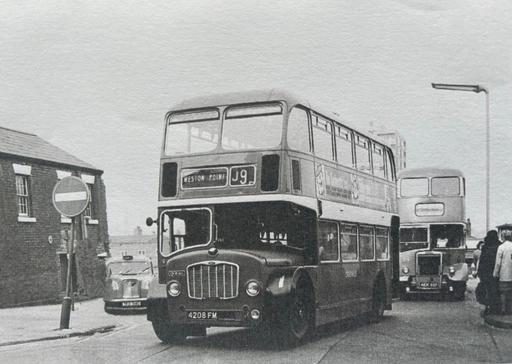 RUNCORN HIGH ST COPYRIGHT ROY GOUGH IMG 3806