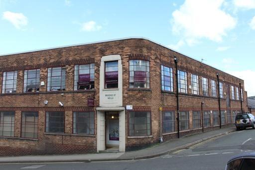 Bridge Street Mill, now used by light industry and offices. Photograph by Tim Massey - Own work